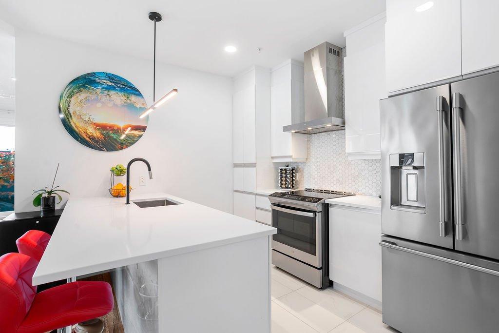 









7705


Boul. St-Martin O.

, 205,
Laval (Sainte-Dorothée),




QC
H7X0E9

