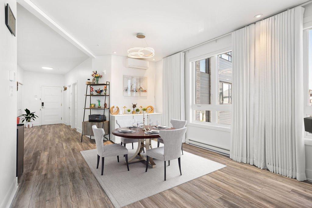









7705


Boul. St-Martin O.

, 205,
Laval (Sainte-Dorothée),




QC
H7X0E9


