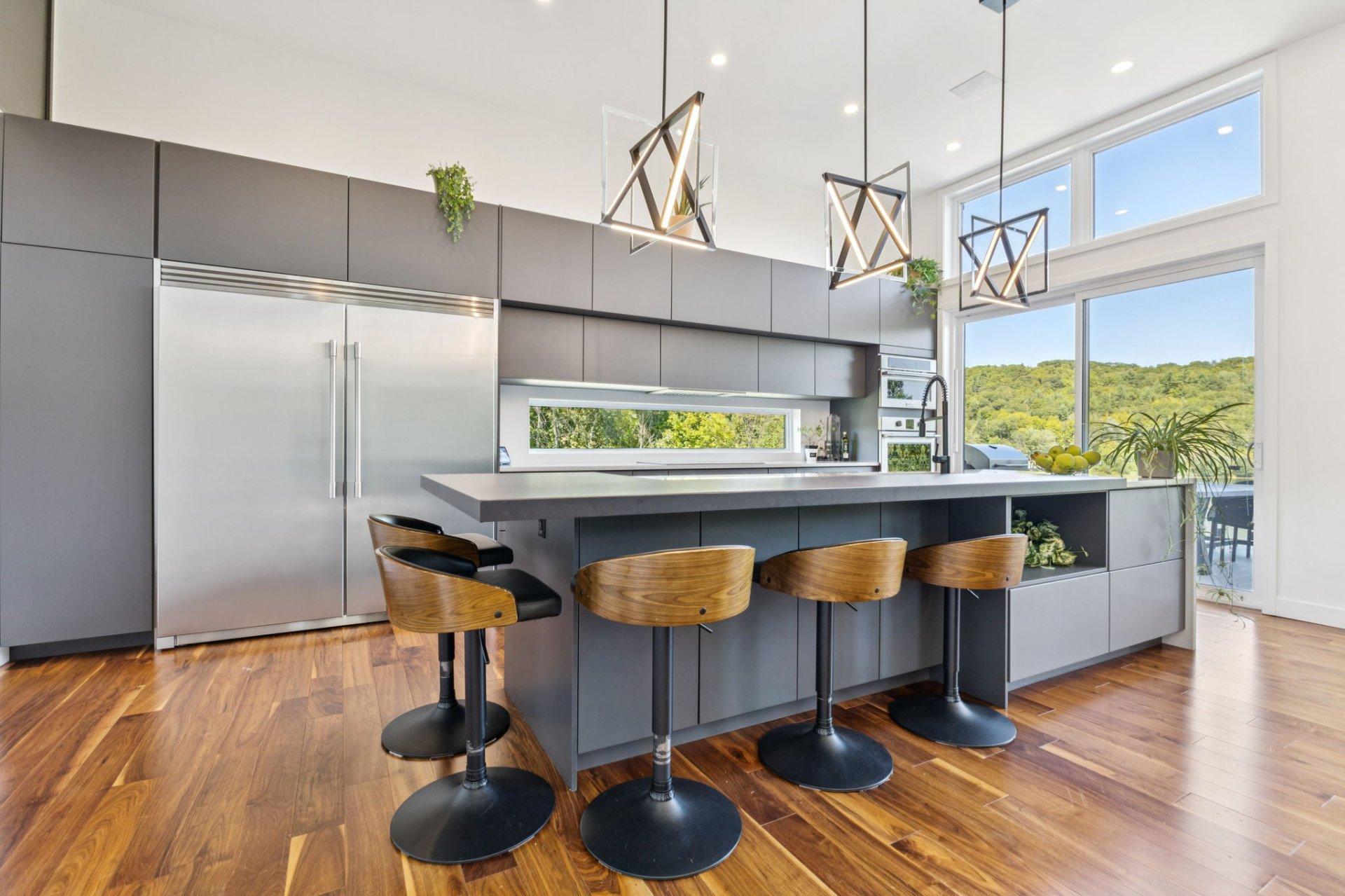 









86


Ch. H.-Zurenski

,
Val-des-Monts,




QC
J8N0K6

