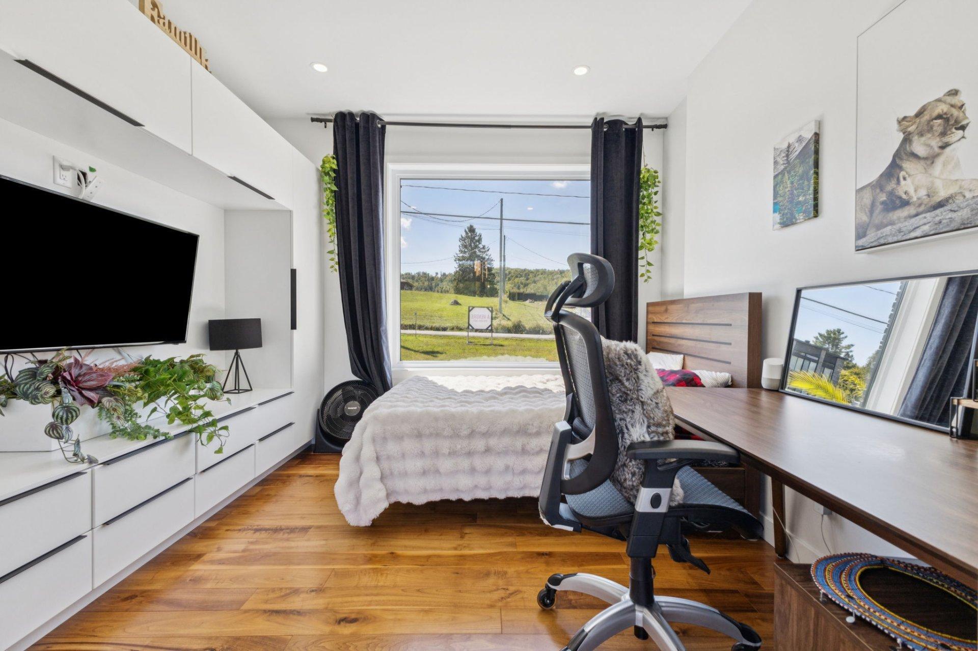 









86


Ch. H.-Zurenski

,
Val-des-Monts,




QC
J8N0K6

