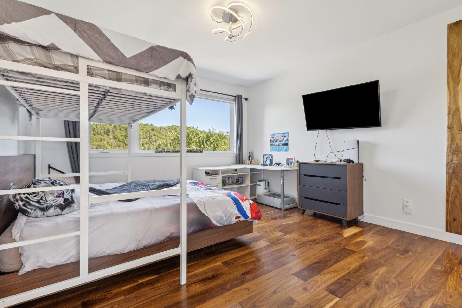 









86


Ch. H.-Zurenski

,
Val-des-Monts,




QC
J8N0K6

