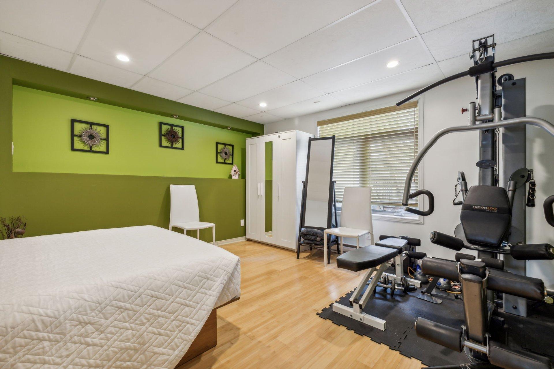 









939


Rue Jacques-Cartier

,
Gatineau (Gatineau),




QC
J8V2M3

