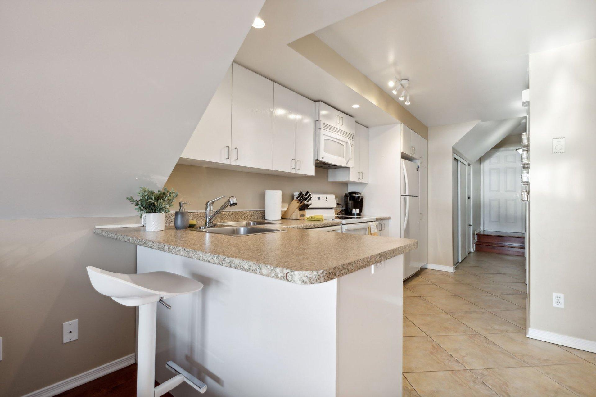 









939


Rue Jacques-Cartier

,
Gatineau (Gatineau),




QC
J8V2M3

