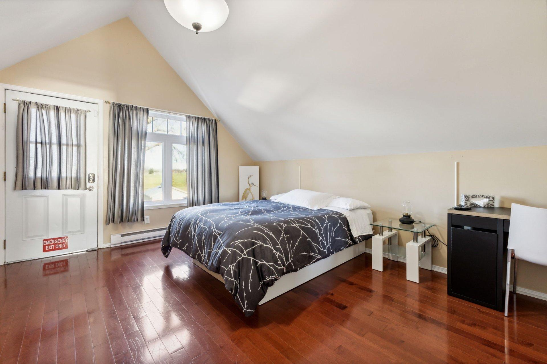 









939


Rue Jacques-Cartier

,
Gatineau (Gatineau),




QC
J8V2M3

