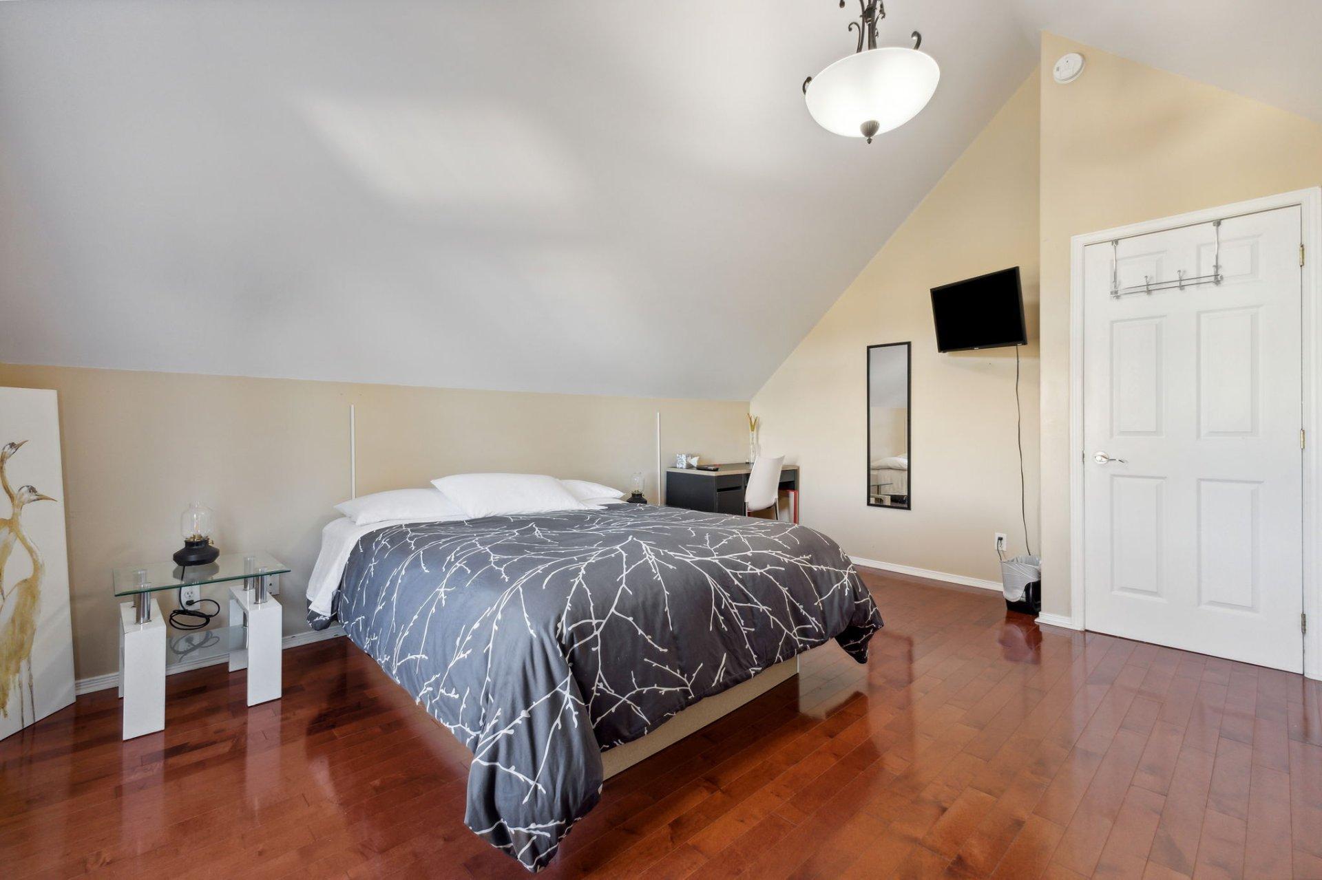 









939


Rue Jacques-Cartier

,
Gatineau (Gatineau),




QC
J8V2M3

