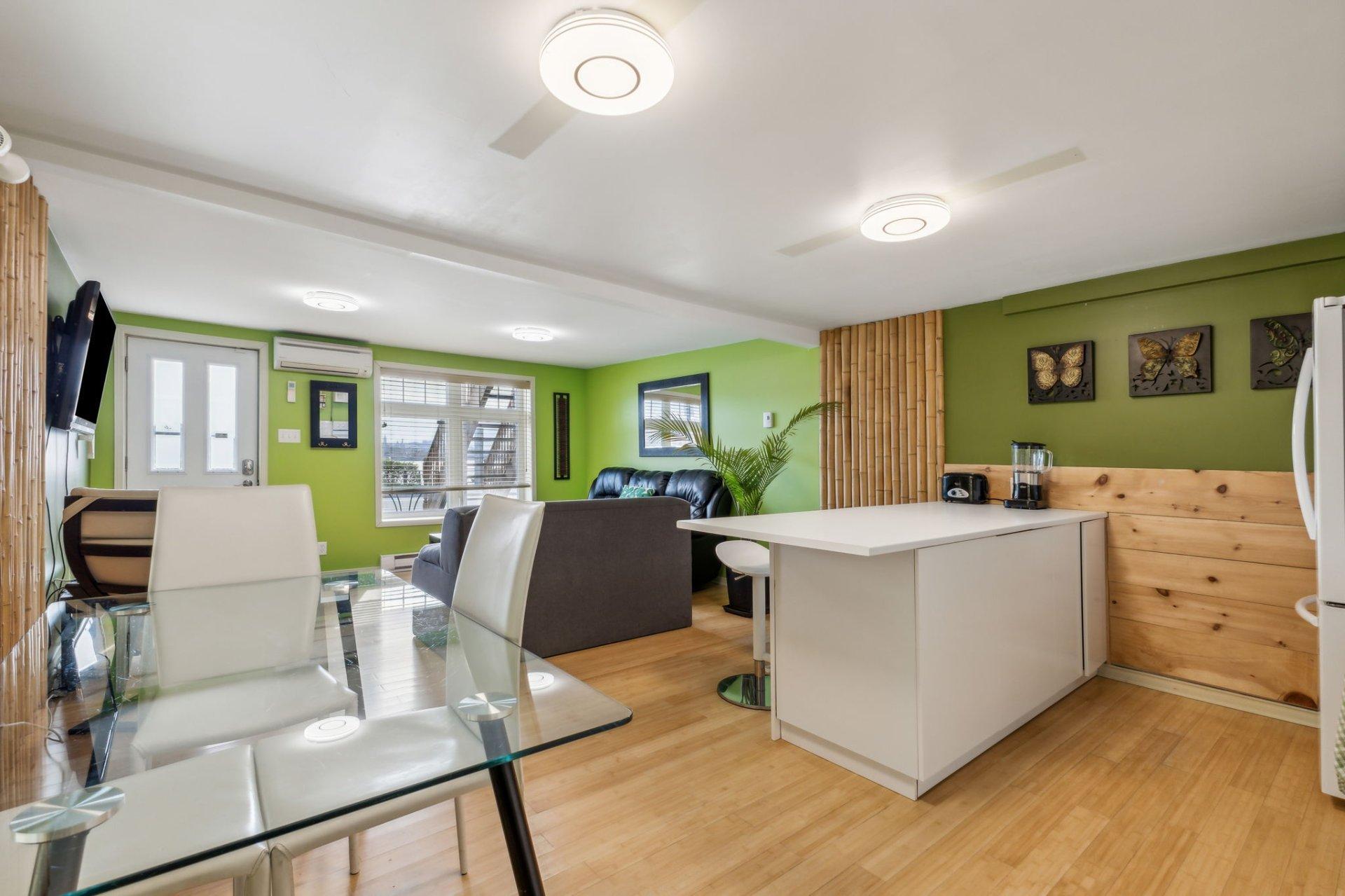 









939


Rue Jacques-Cartier

,
Gatineau (Gatineau),




QC
J8V2M3

