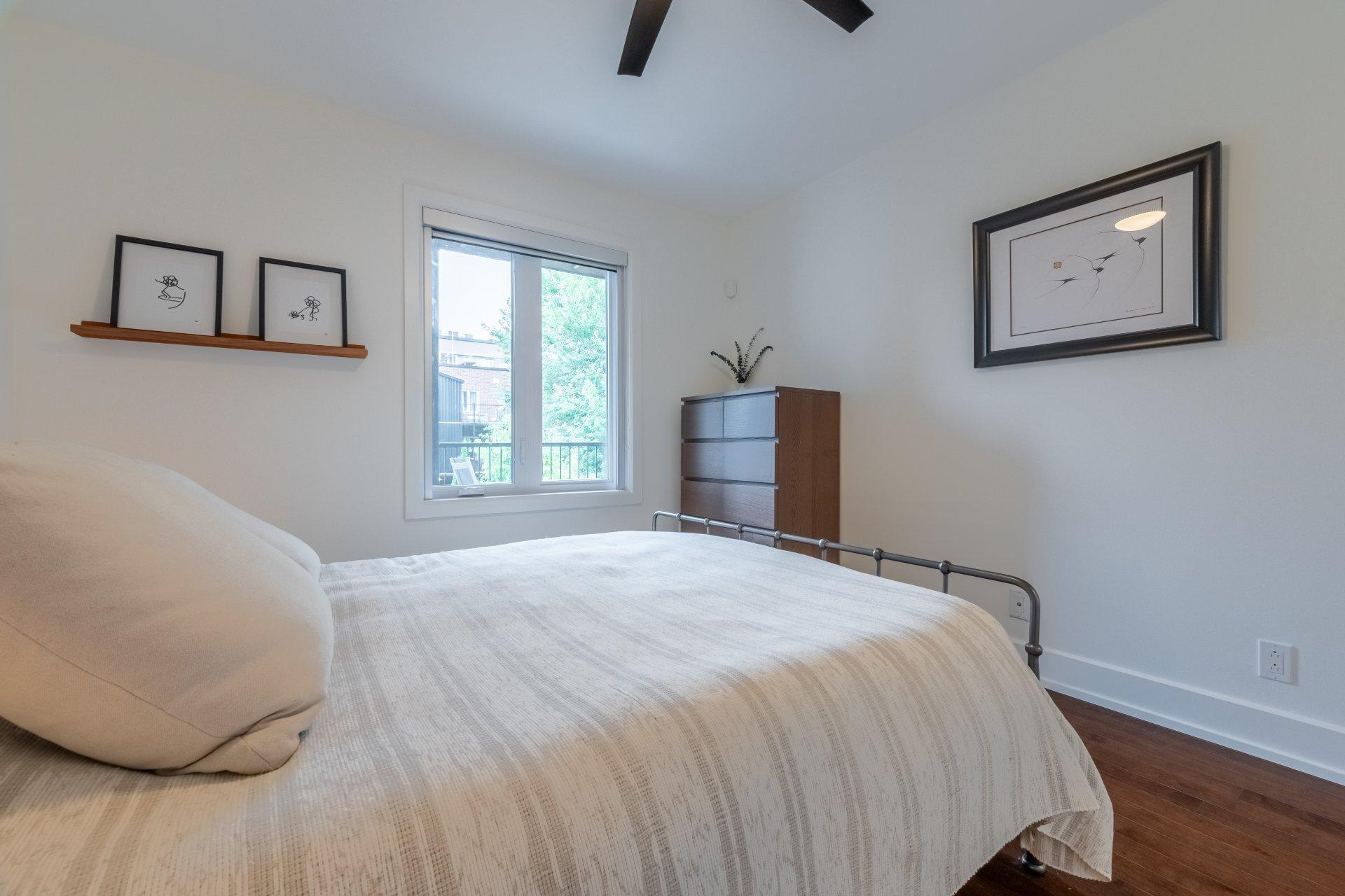 









3984


Rue Claude

,
Montréal (Verdun/Île-des-Soeurs),




QC
H4G1H3

