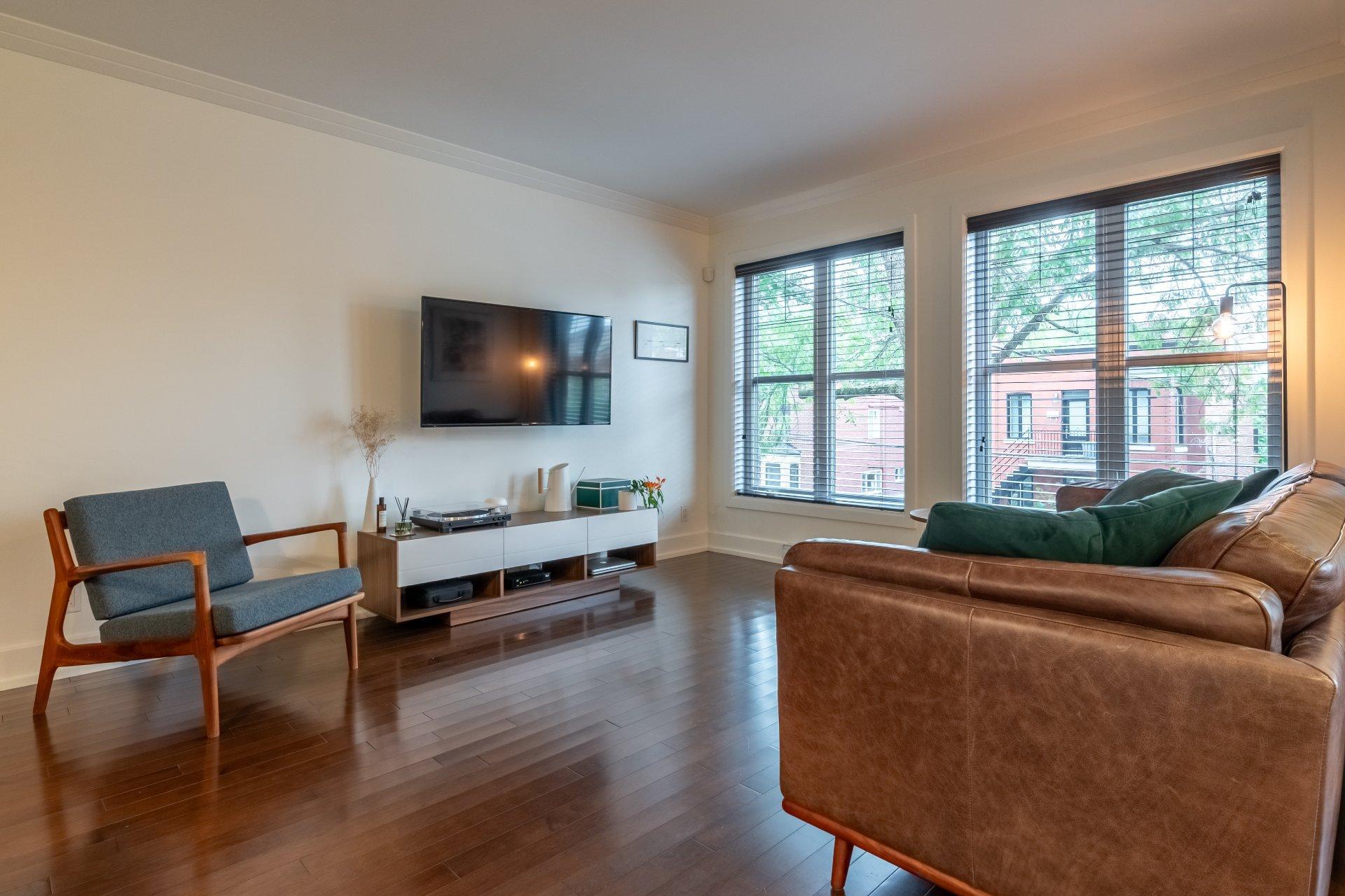 









3984


Rue Claude

,
Montréal (Verdun/Île-des-Soeurs),




QC
H4G1H3

