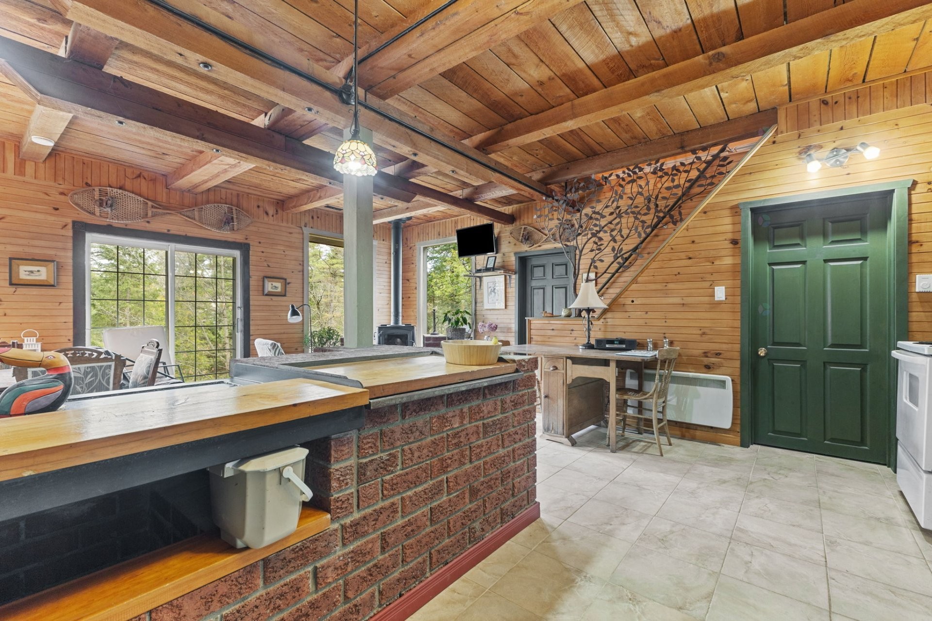 









6


Rue des Mélèzes

,
Val-des-Monts,




QC
J8N7E5

