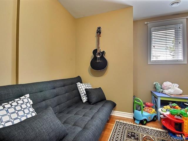 









25


Rue du Colonial

, 102,
Gatineau (Aylmer),




QC
J9H0B1

