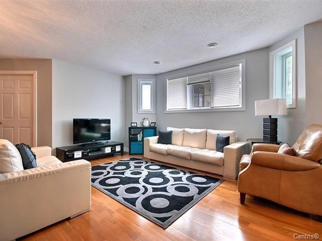 









25


Rue du Colonial

, 102,
Gatineau (Aylmer),




QC
J9H0B1


