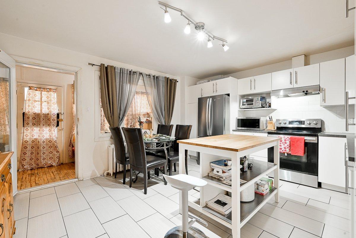 









3557

 - 3561


Rue Dandurand

,
Montréal (Rosemont/La Petite-Patrie),




QC
H1X1N4

