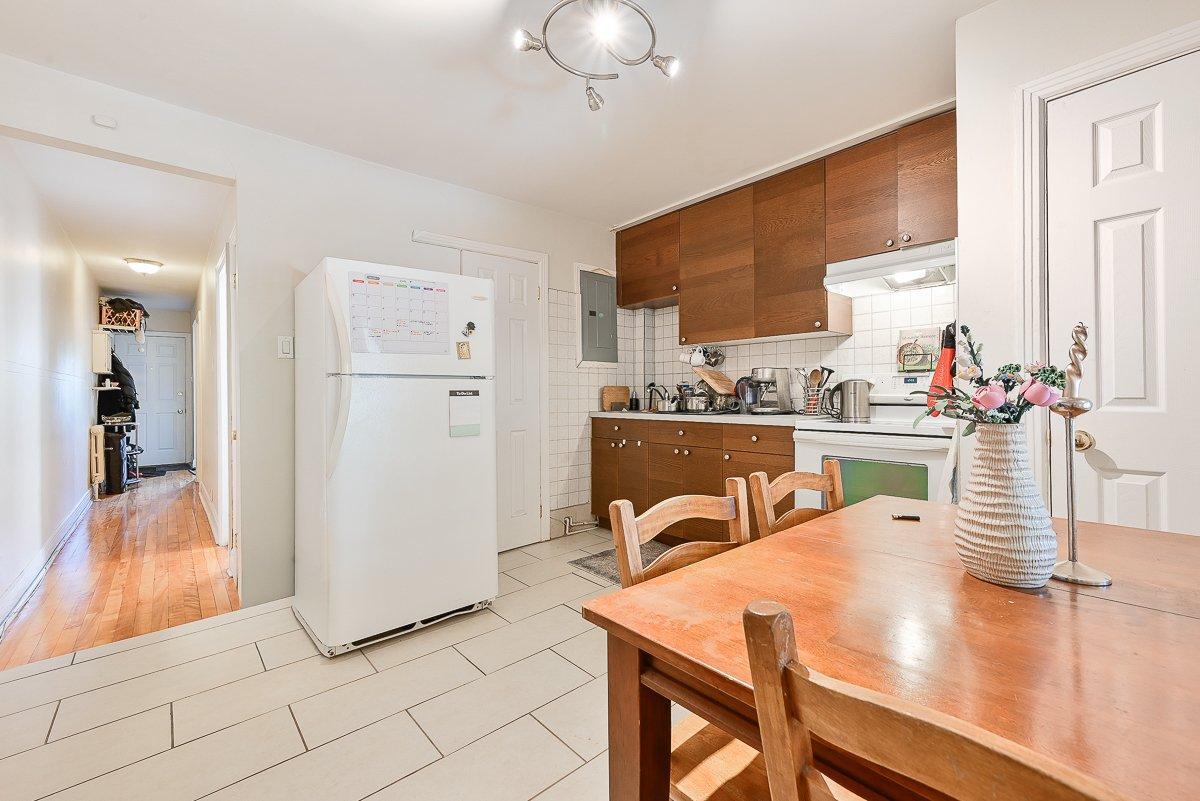 









3557

 - 3561


Rue Dandurand

,
Montréal (Rosemont/La Petite-Patrie),




QC
H1X1N4

