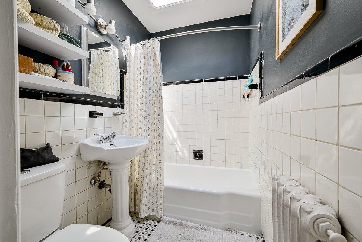 









3557

 - 3561


Rue Dandurand

,
Montréal (Rosemont/La Petite-Patrie),




QC
H1X1N4

