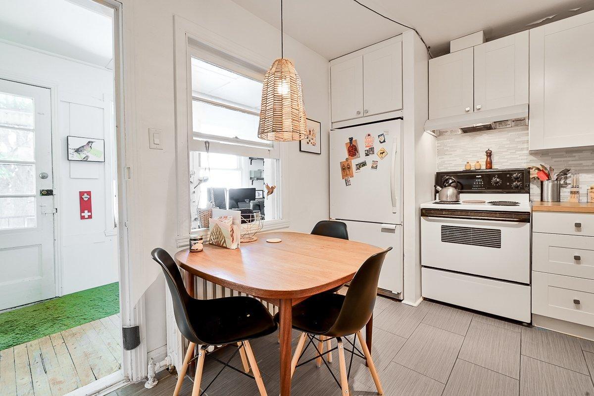 









3557

 - 3561


Rue Dandurand

,
Montréal (Rosemont/La Petite-Patrie),




QC
H1X1N4

