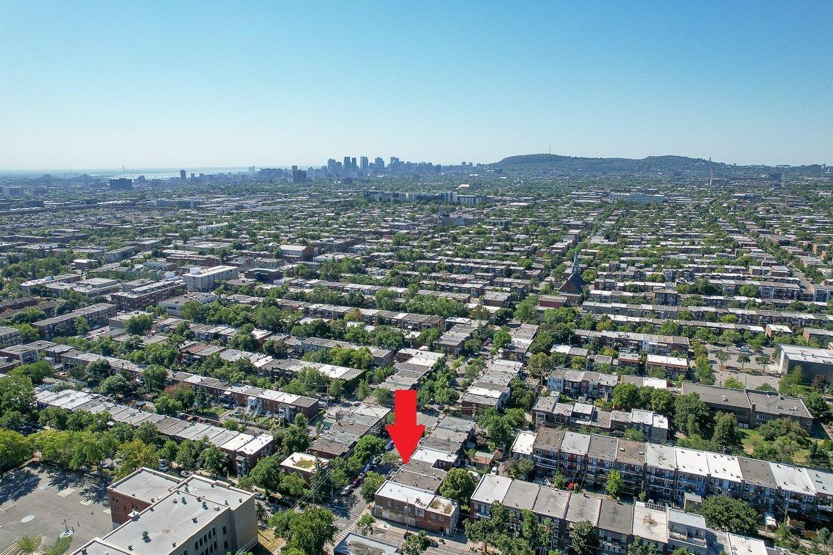 









3557

 - 3561


Rue Dandurand

,
Montréal (Rosemont/La Petite-Patrie),




QC
H1X1N4

