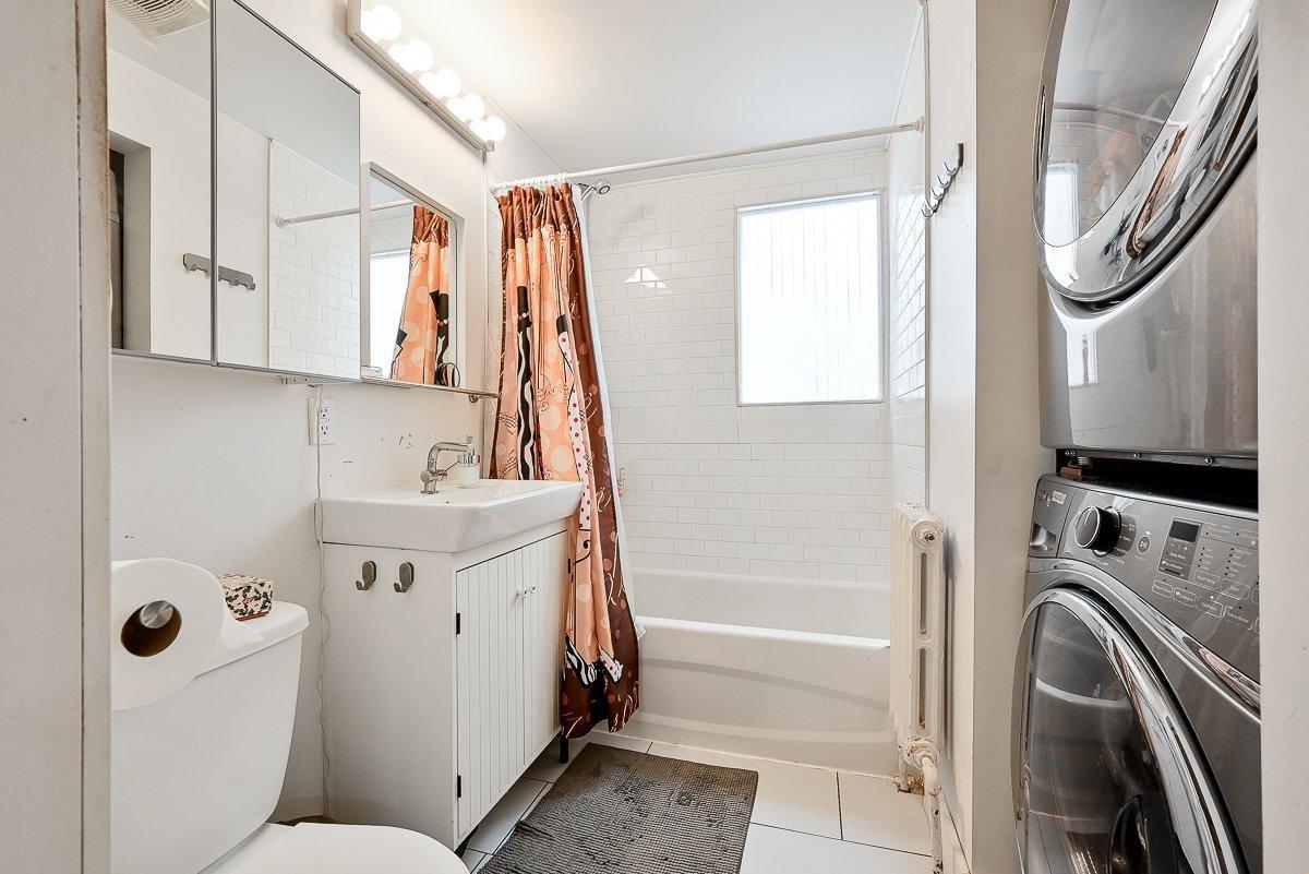 









3557

 - 3561


Rue Dandurand

,
Montréal (Rosemont/La Petite-Patrie),




QC
H1X1N4

