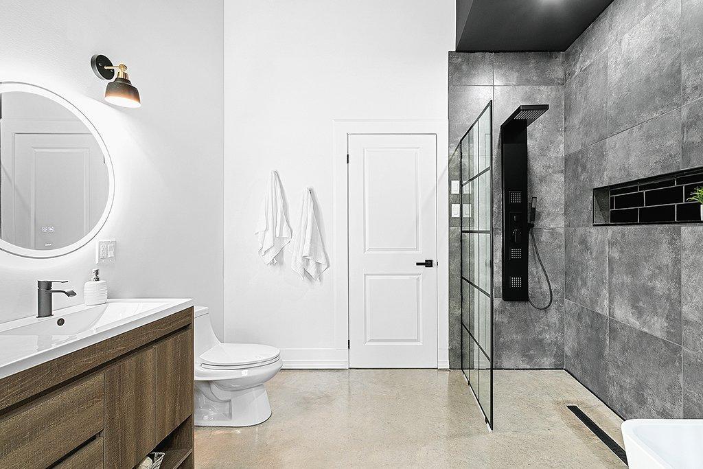 









132


Route 303

,
Otter Lake,




QC
J0X2P0

