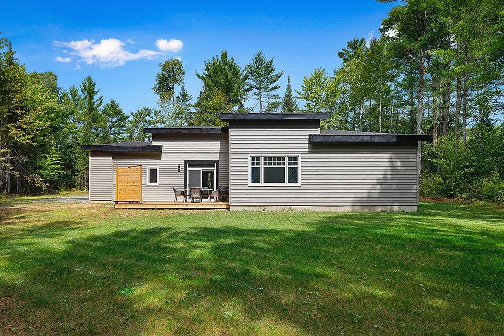 









132


Route 303

,
Otter Lake,




QC
J0X2P0

