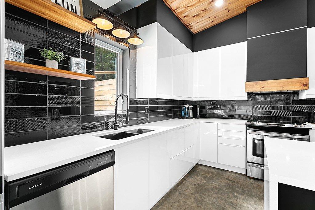 









132


Route 303

,
Otter Lake,




QC
J0X2P0

