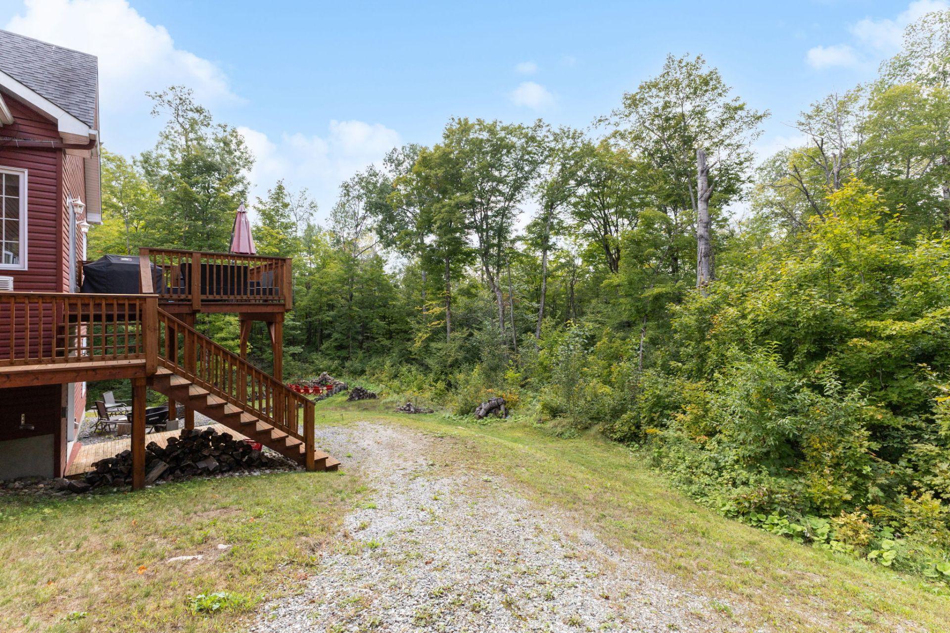 









24


Ch. Scuvée

,
Val-des-Monts,




QC
J8N1E2


