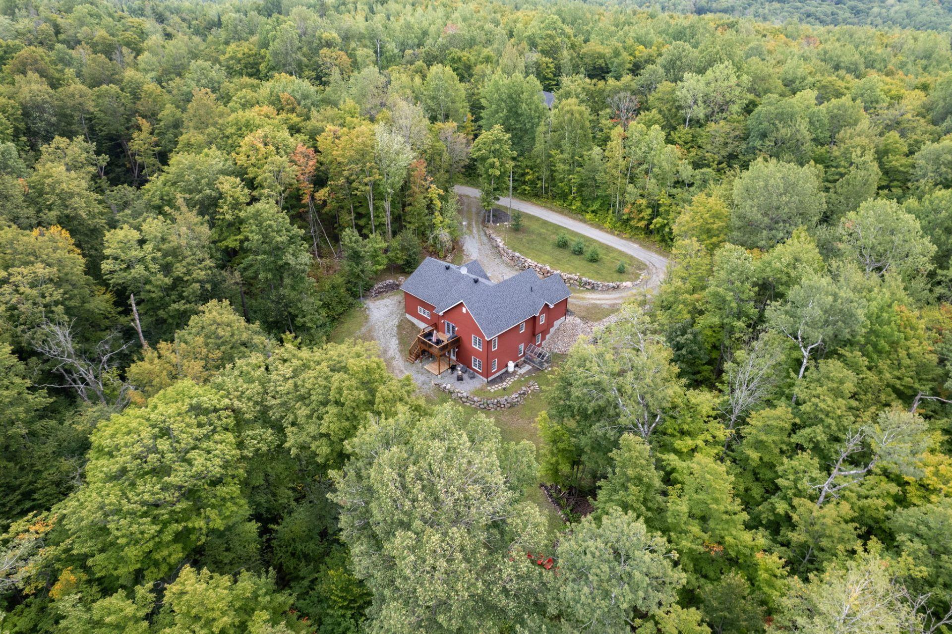 









24


Ch. Scuvée

,
Val-des-Monts,




QC
J8N1E2

