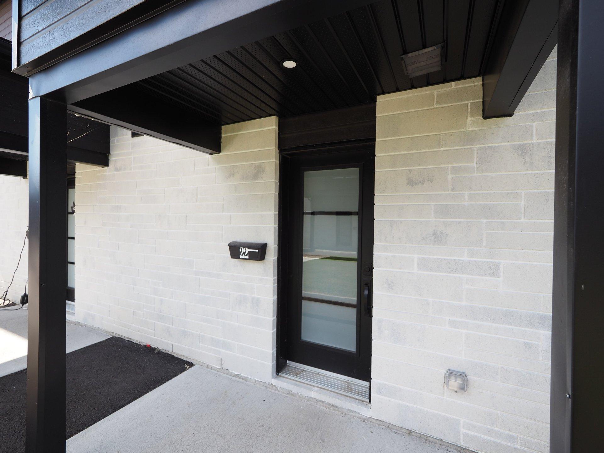 









22


Rue de Mère-Gamelin

,
Trois-Rivières,




QC
G8T1X5

