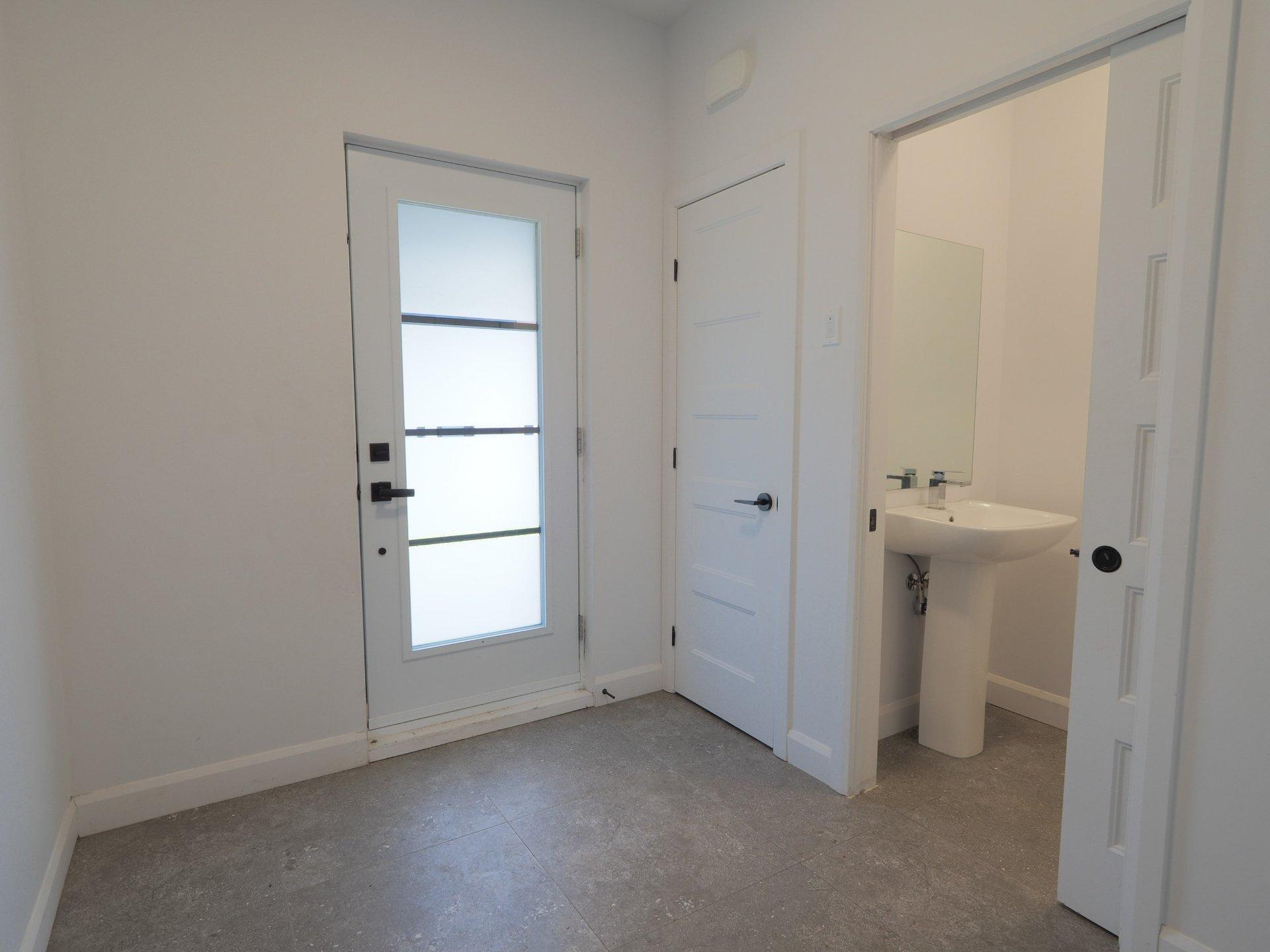 









22


Rue de Mère-Gamelin

,
Trois-Rivières,




QC
G8T1X5

