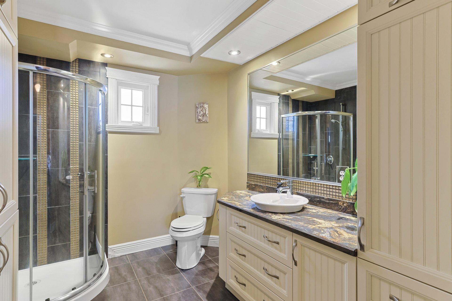 









235


Route 132

,
Sainte-Barbe,




QC
J0S1P0

