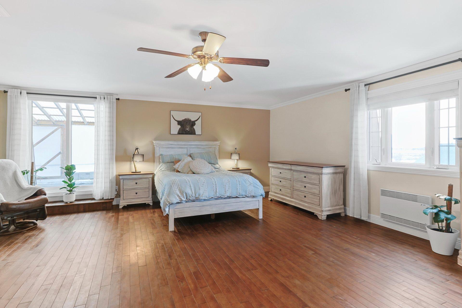 









235


Route 132

,
Sainte-Barbe,




QC
J0S1P0

