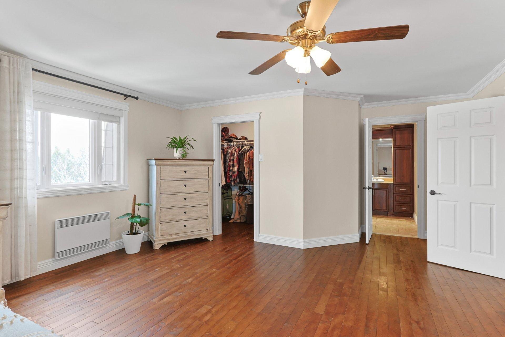 









235


Route 132

,
Sainte-Barbe,




QC
J0S1P0

