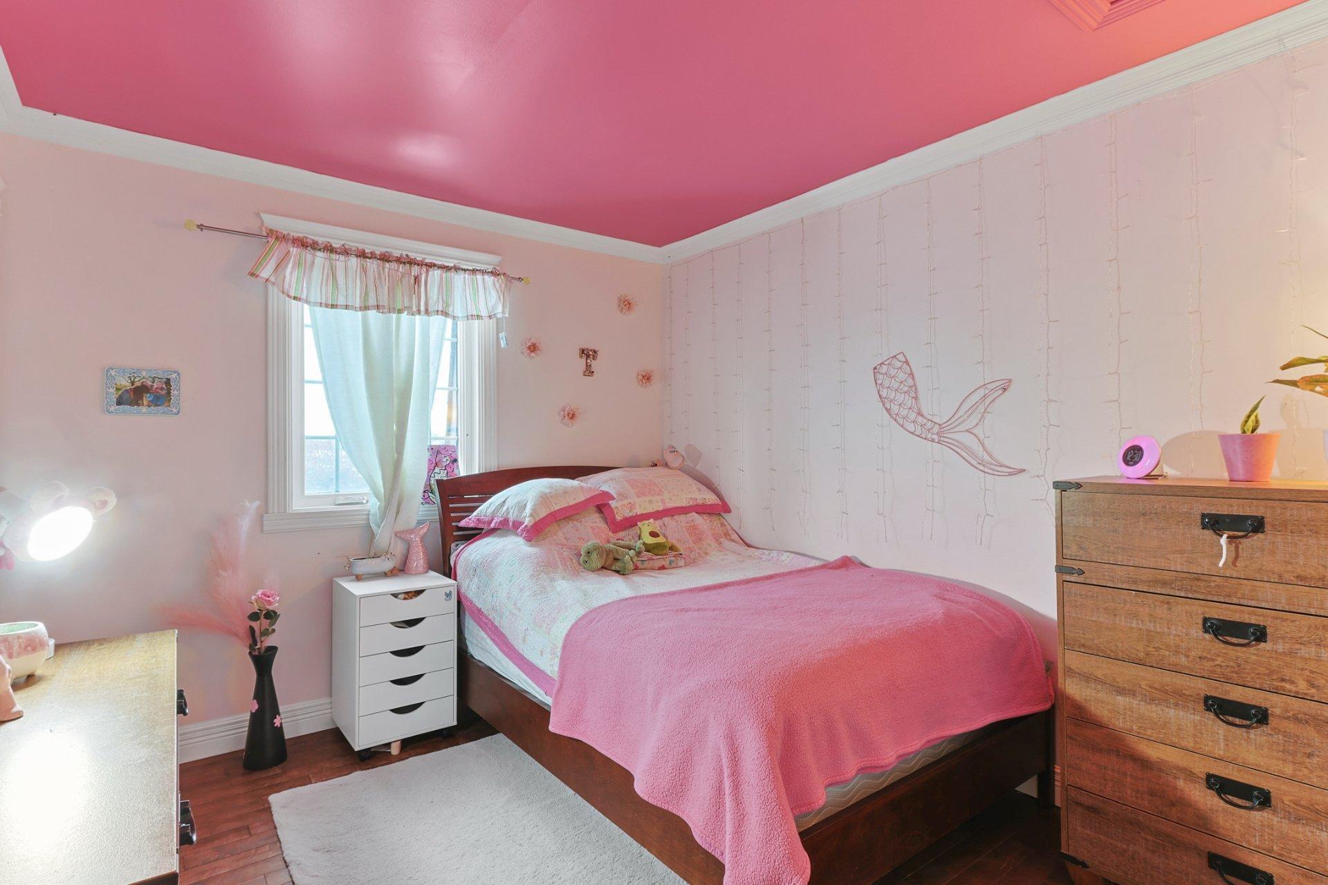 









235


Route 132

,
Sainte-Barbe,




QC
J0S1P0

