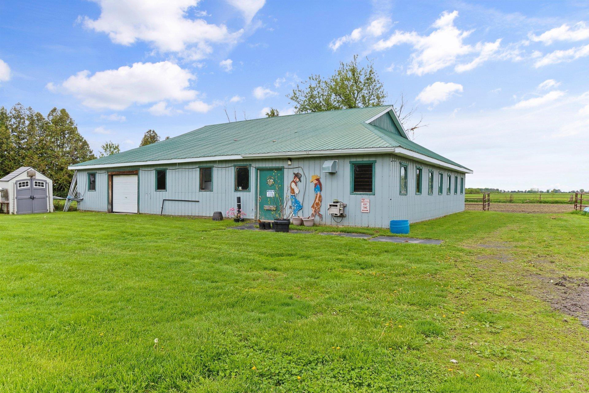 









235


Route 132

,
Sainte-Barbe,




QC
J0S1P0

