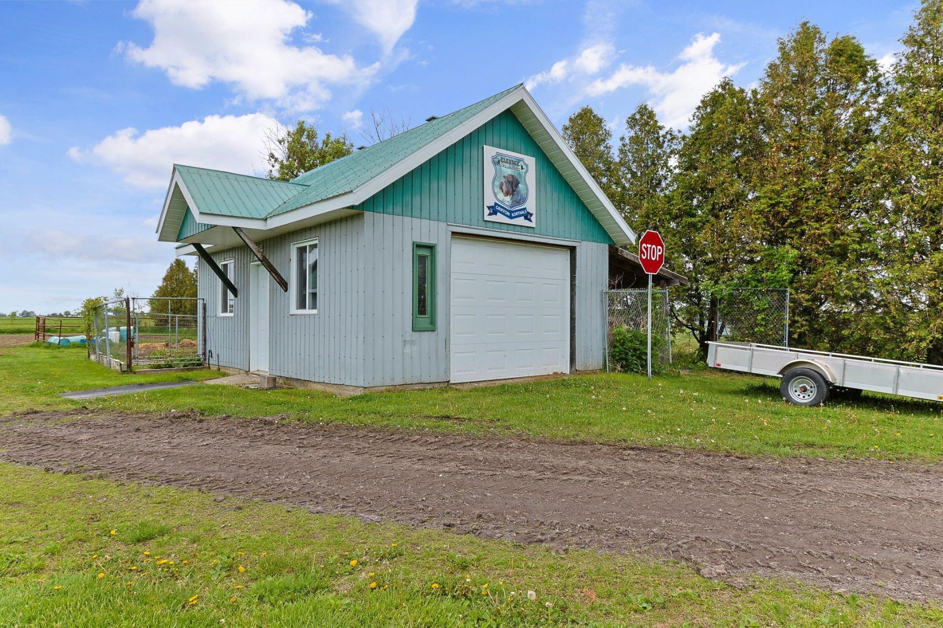 









235


Route 132

,
Sainte-Barbe,




QC
J0S1P0

