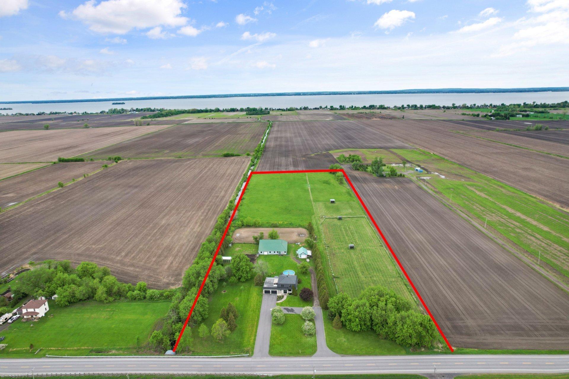 









235


Route 132

,
Sainte-Barbe,




QC
J0S1P0

