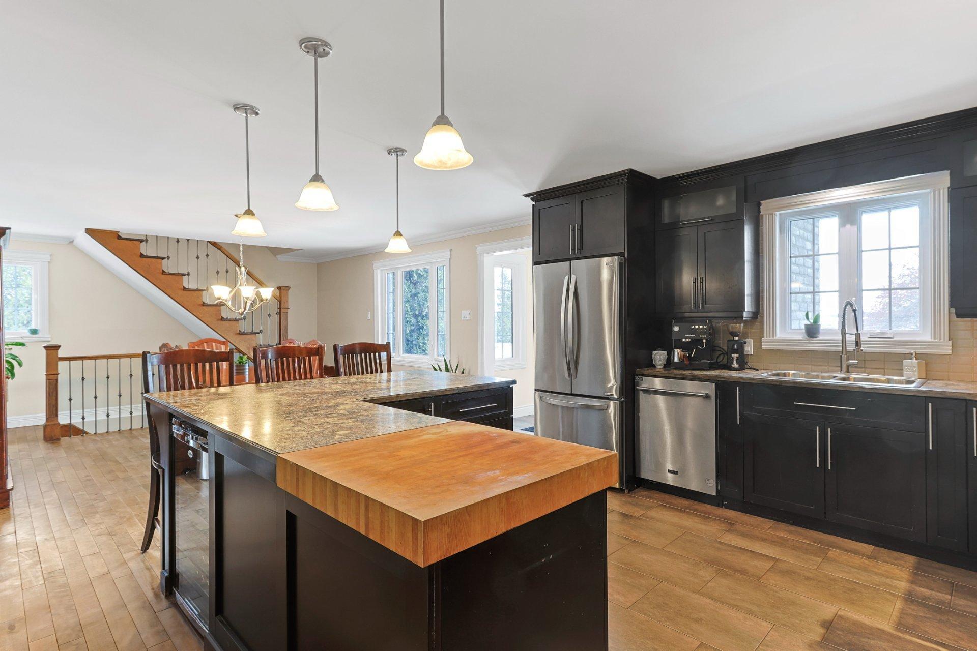 









235


Route 132

,
Sainte-Barbe,




QC
J0S1P0

