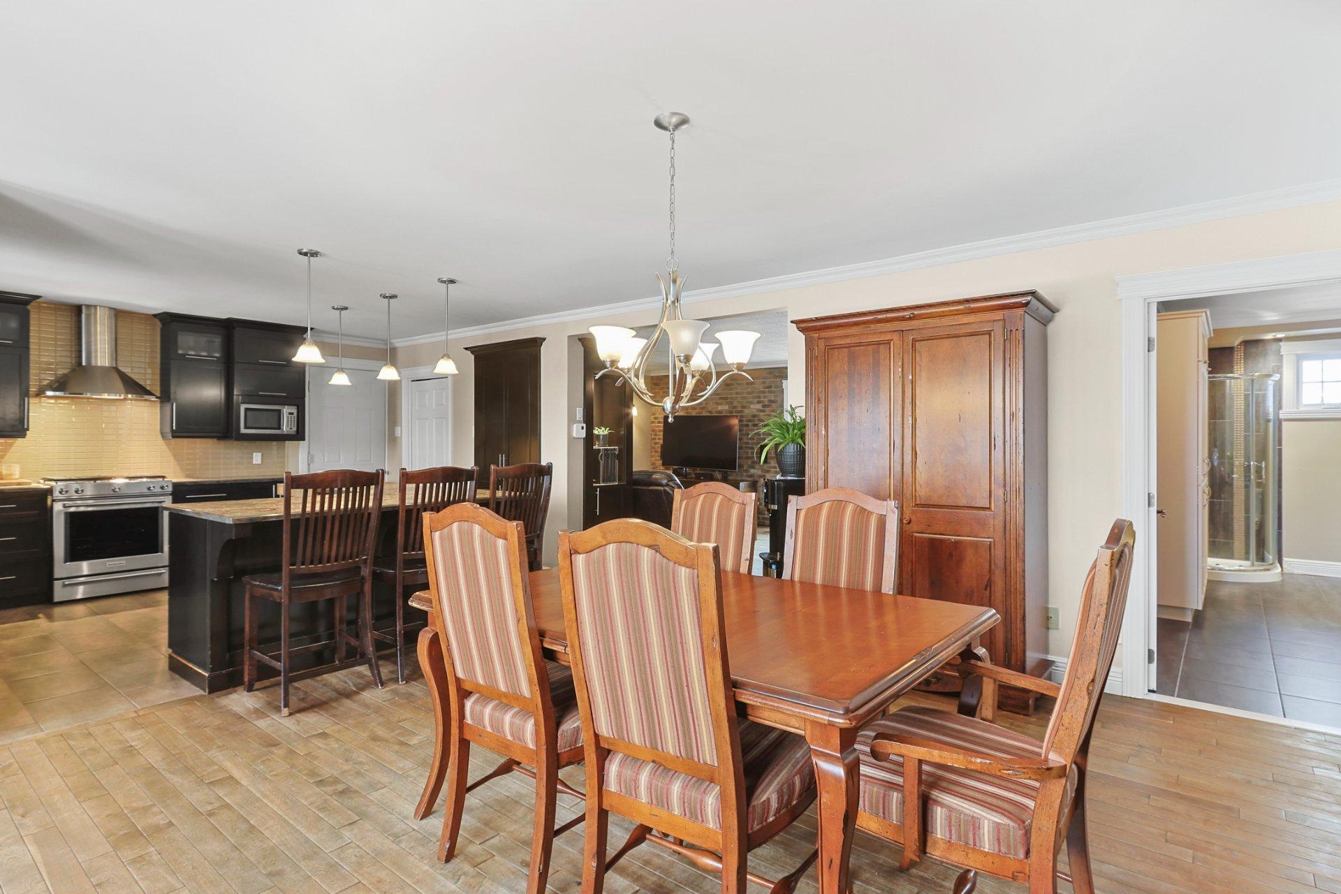 









235


Route 132

,
Sainte-Barbe,




QC
J0S1P0

