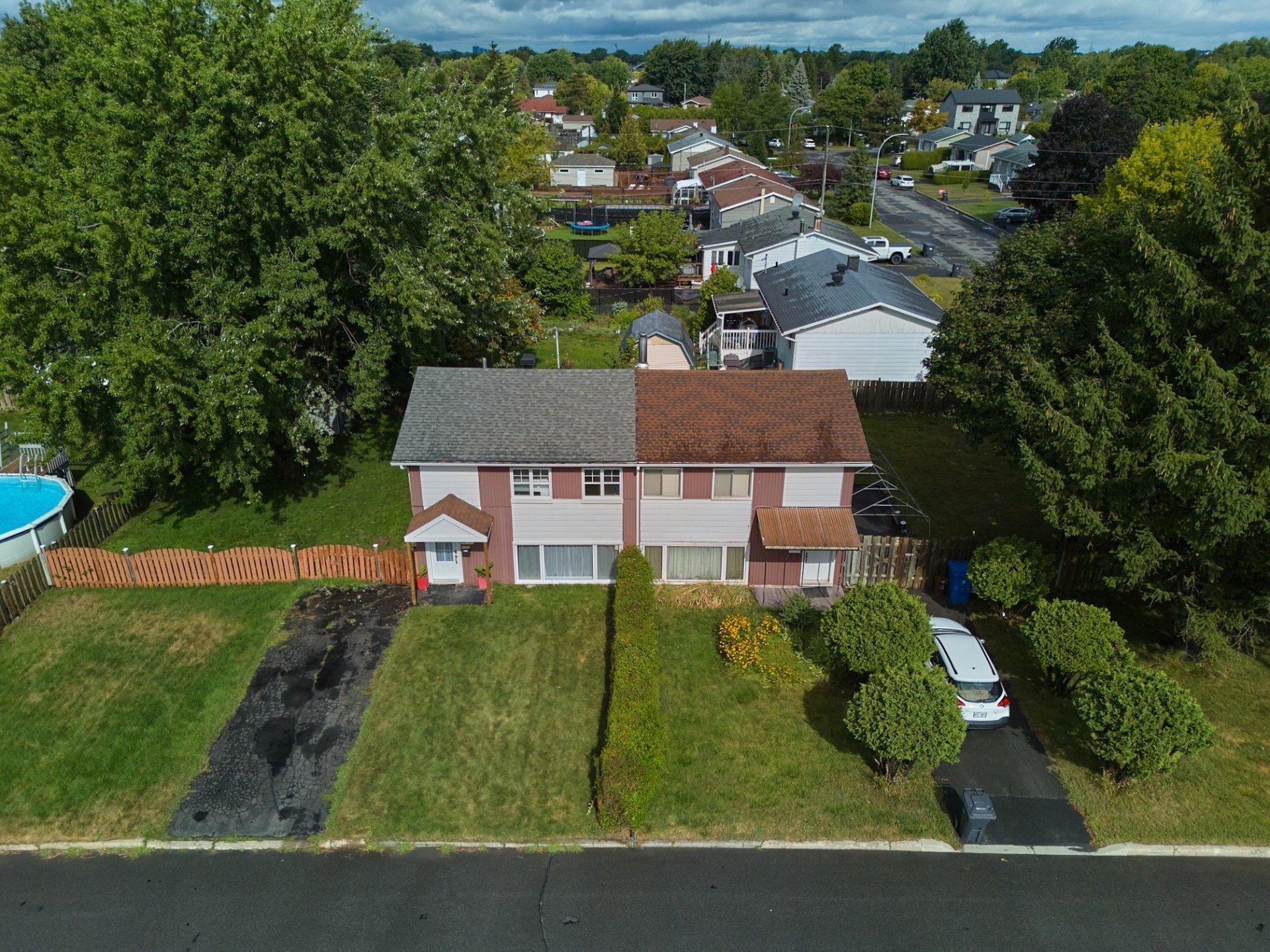 









4674


Rue Harding

,
Longueuil (Saint-Hubert),




QC
J3Y2K6


