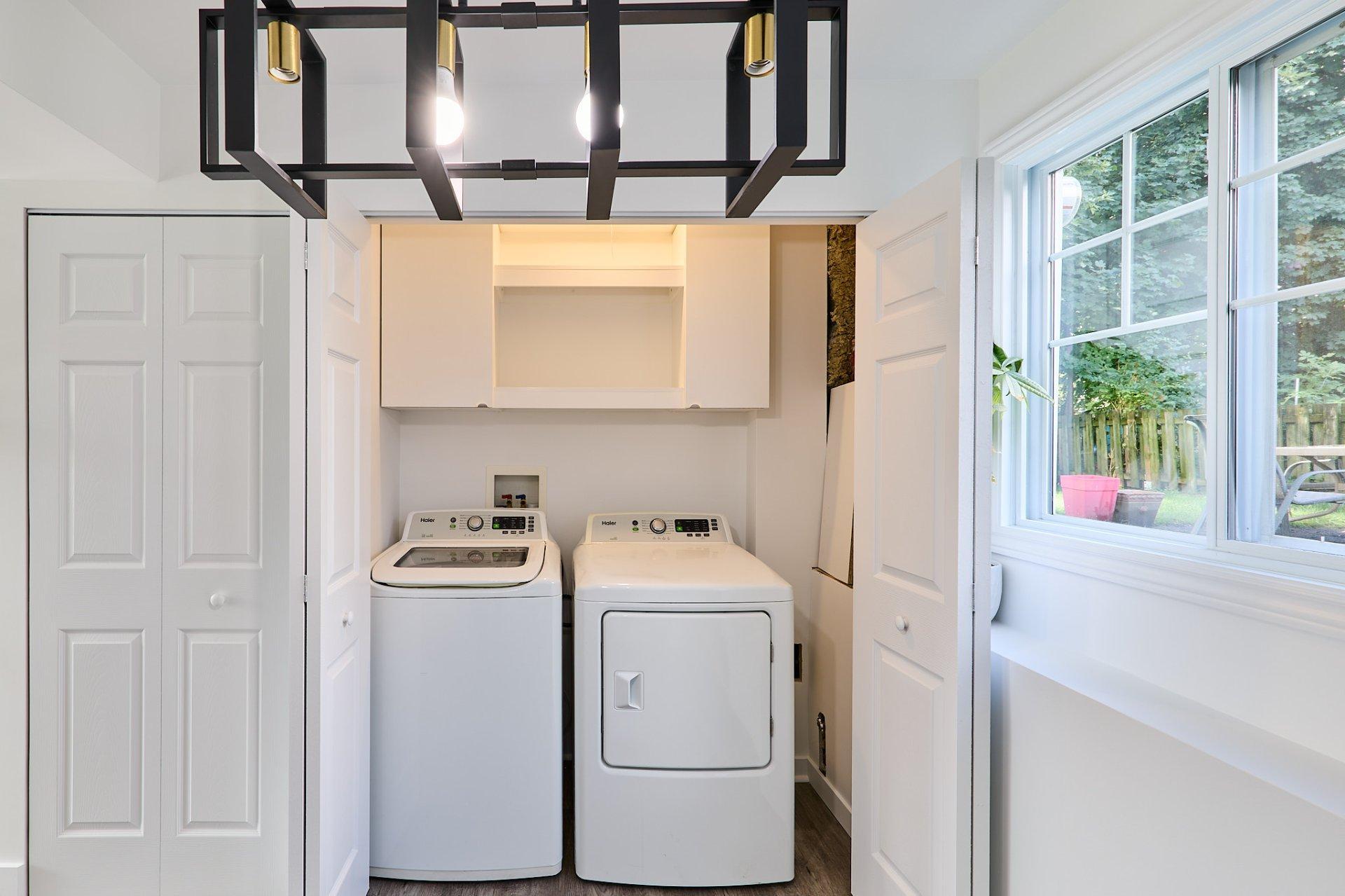 









4674


Rue Harding

,
Longueuil (Saint-Hubert),




QC
J3Y2K6

