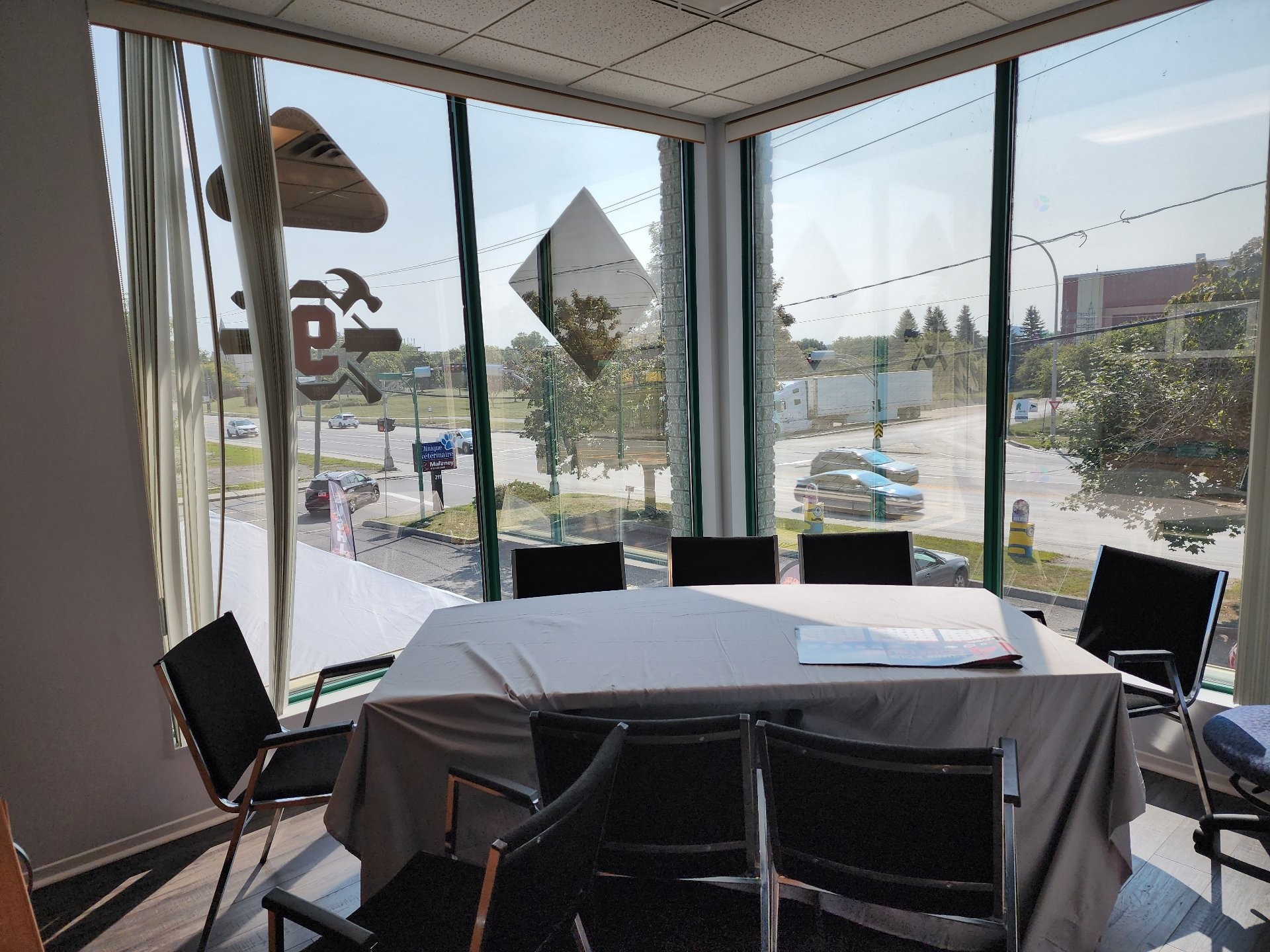 









219


Boul. Maloney O.

,
Gatineau (Gatineau),




QC
J8P3V9

