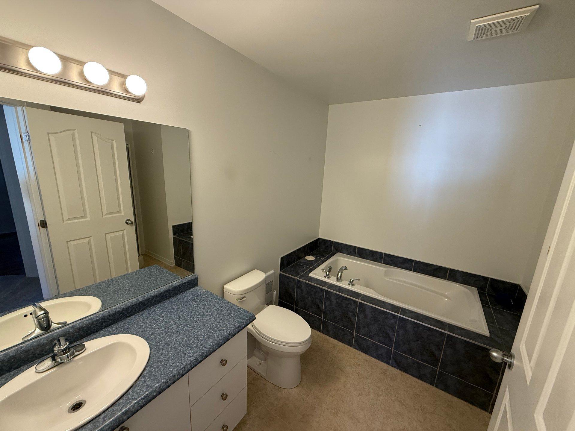 









272


Rue du Prado

,
Gatineau (Aylmer),




QC
J9J0M1

