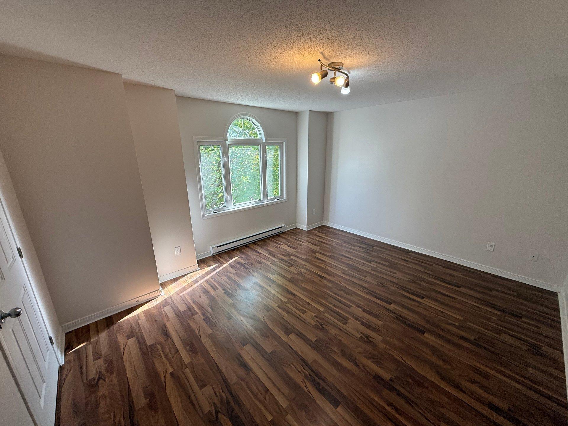 









272


Rue du Prado

,
Gatineau (Aylmer),




QC
J9J0M1

