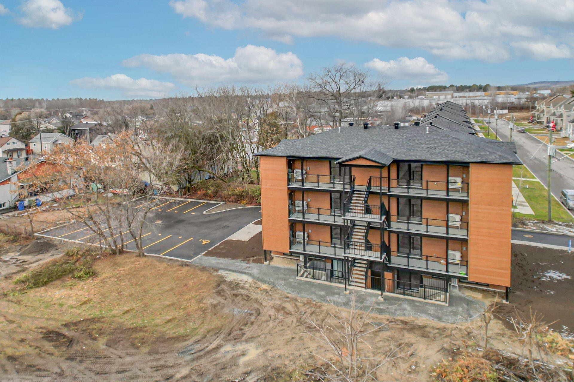 









90


Rue Alexandre

, 5,
Lachute,




QC
J8H3T3

