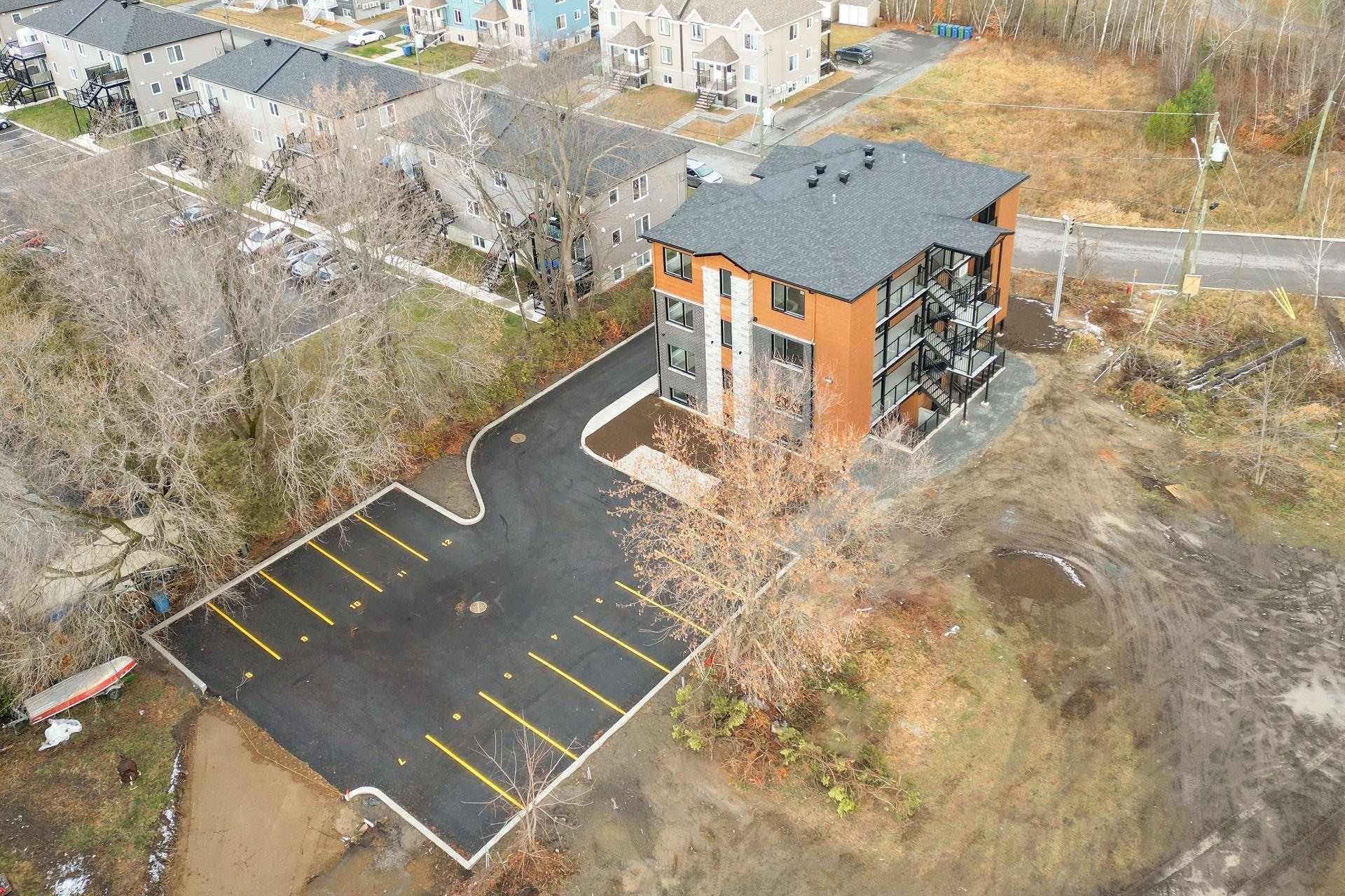 









90


Rue Alexandre

, 5,
Lachute,




QC
J8H3T3

