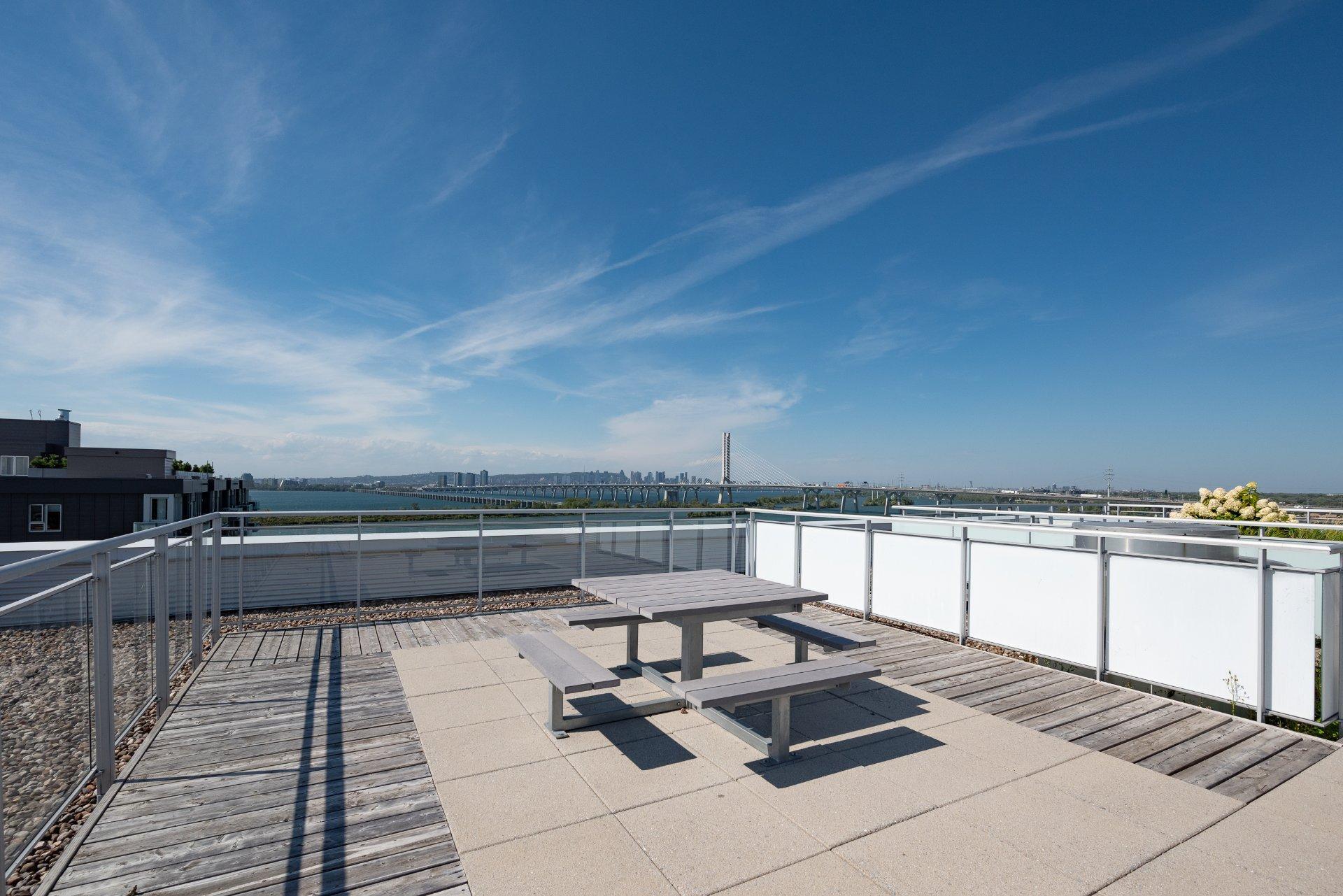 









7620


Boul. Marie-Victorin

, 109,
Brossard,




QC
J4W1B2

