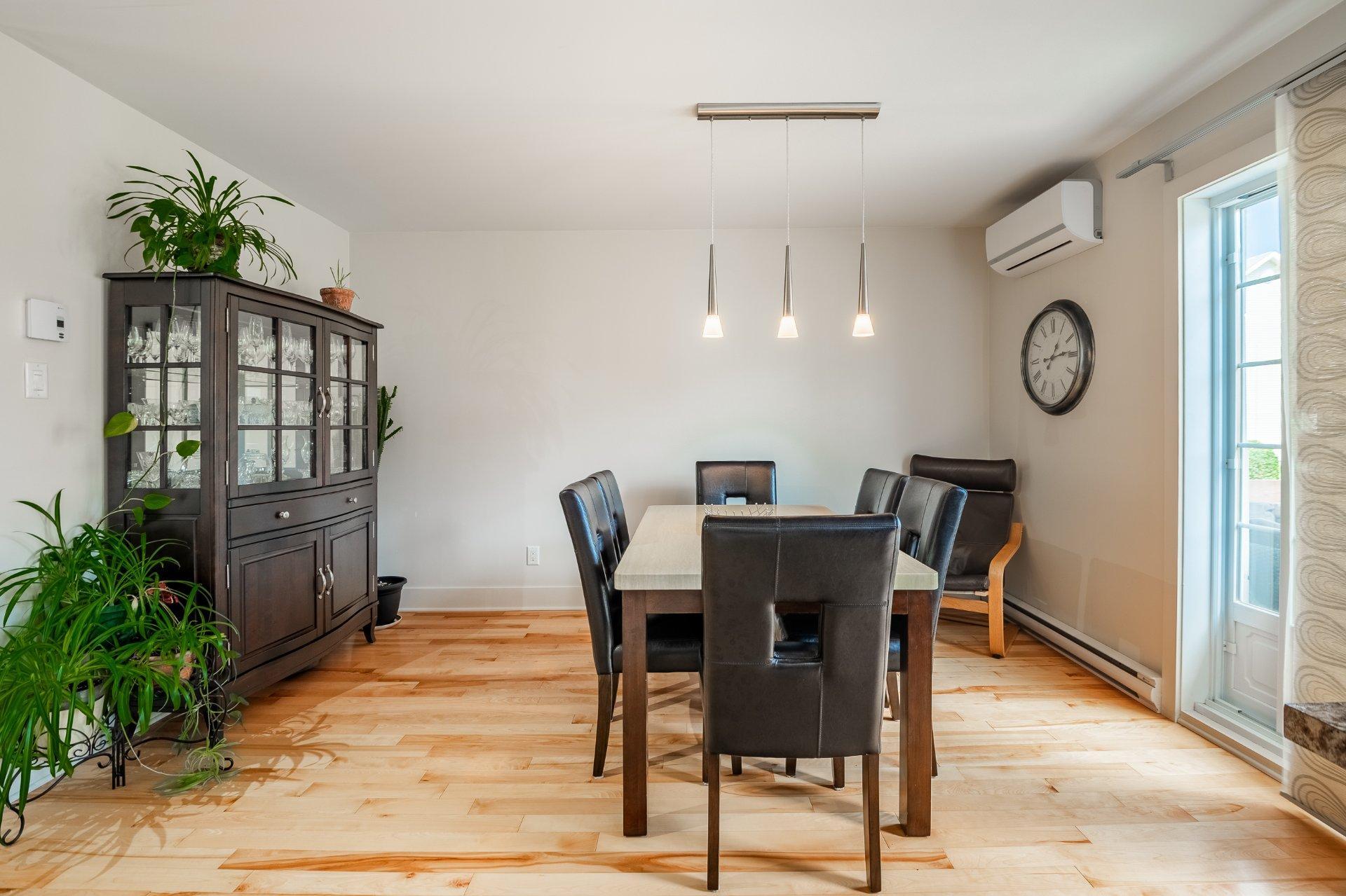 









518


Rue François-V.-Malhiot

, 22,
Boucherville,




QC
J4B0H1


