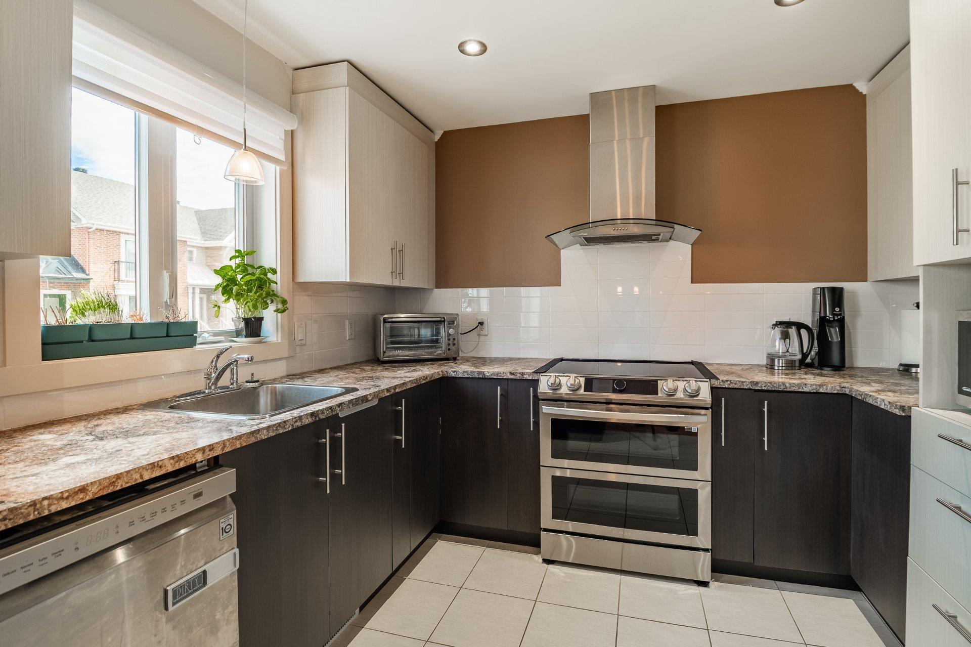









518


Rue François-V.-Malhiot

, 22,
Boucherville,




QC
J4B0H1

