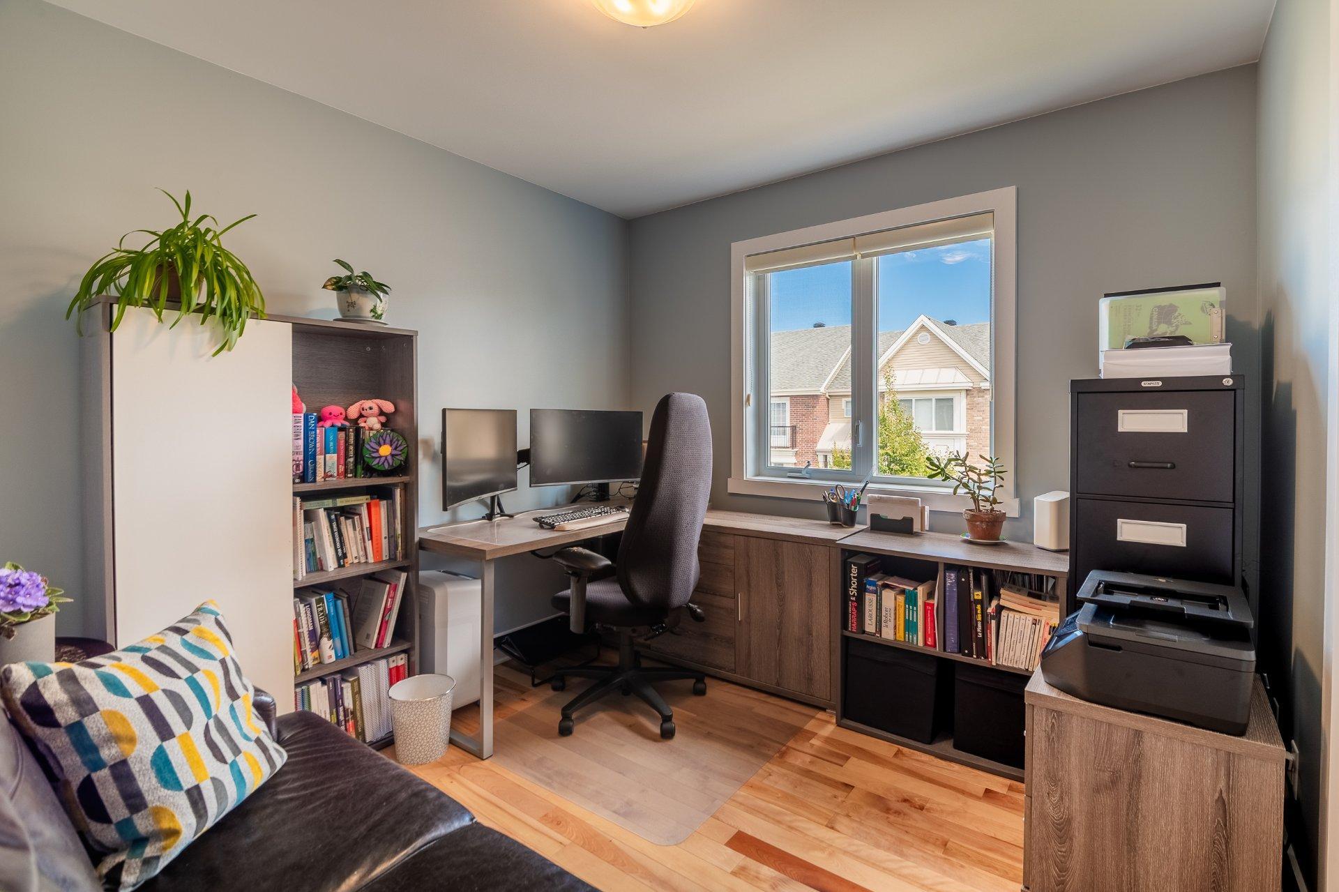 









518


Rue François-V.-Malhiot

, 22,
Boucherville,




QC
J4B0H1

