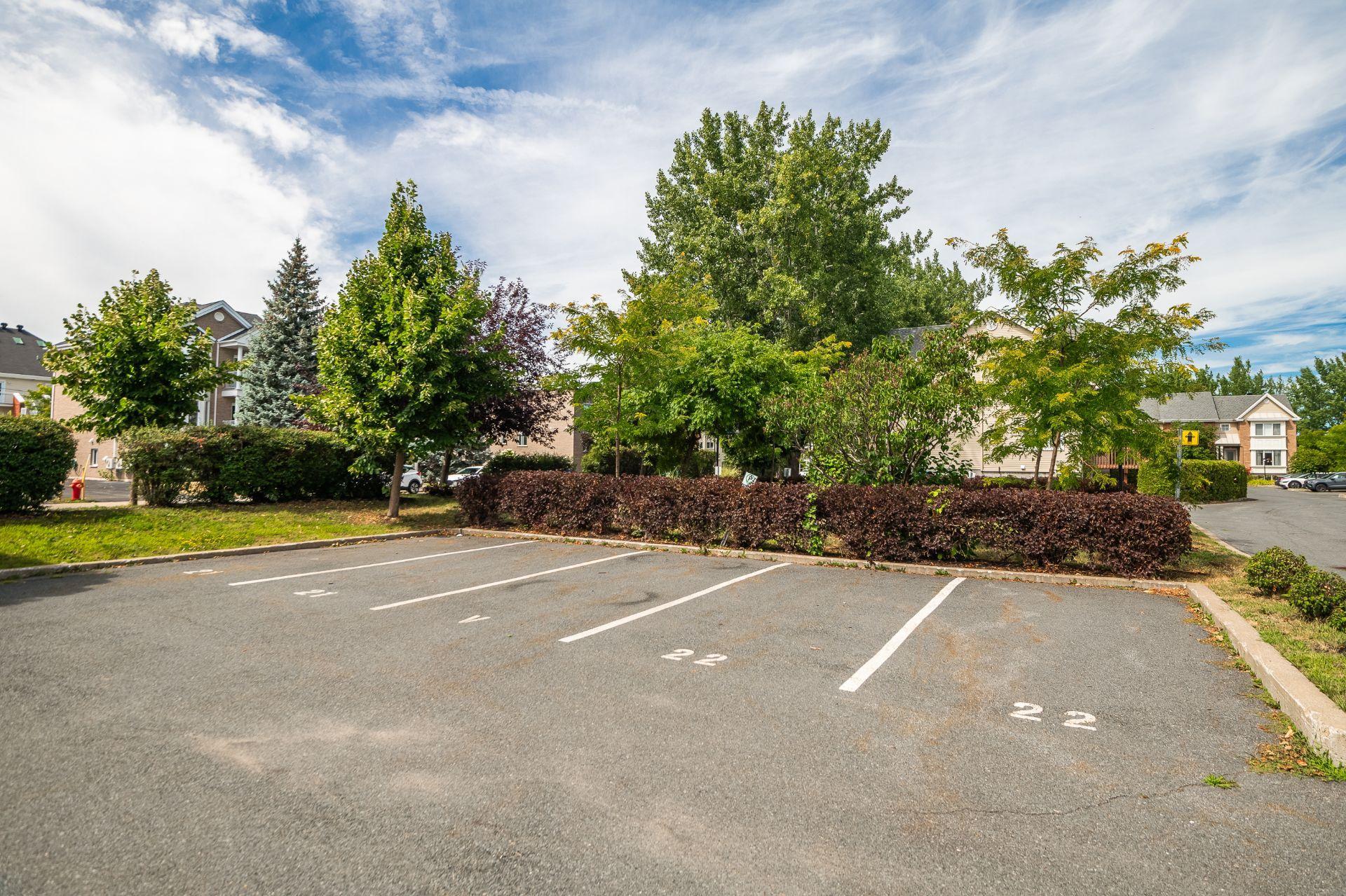 









518


Rue François-V.-Malhiot

, 22,
Boucherville,




QC
J4B0H1

