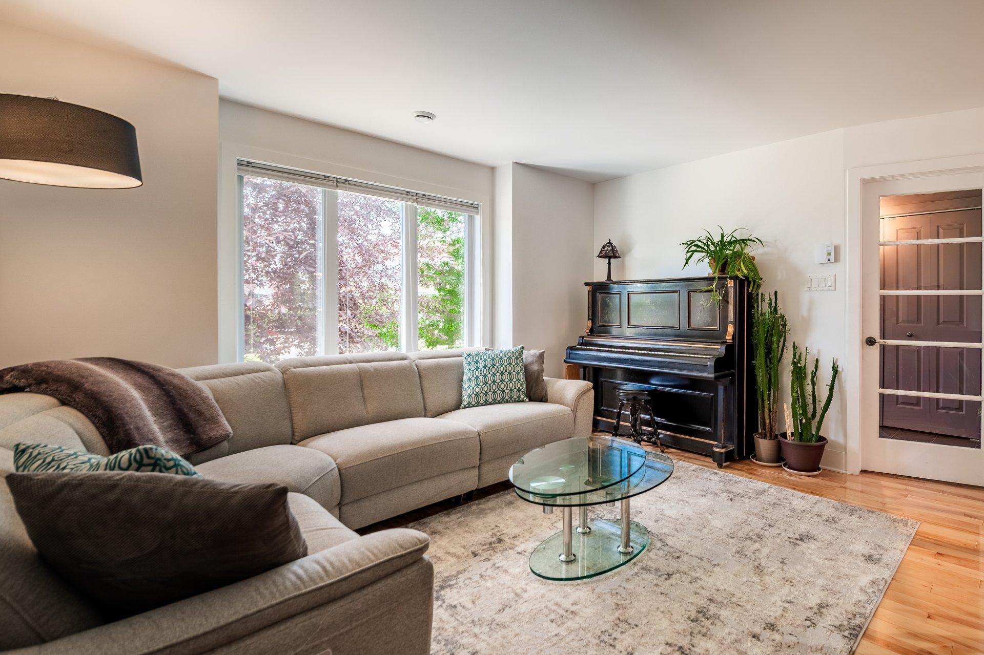 









518


Rue François-V.-Malhiot

, 22,
Boucherville,




QC
J4B0H1

